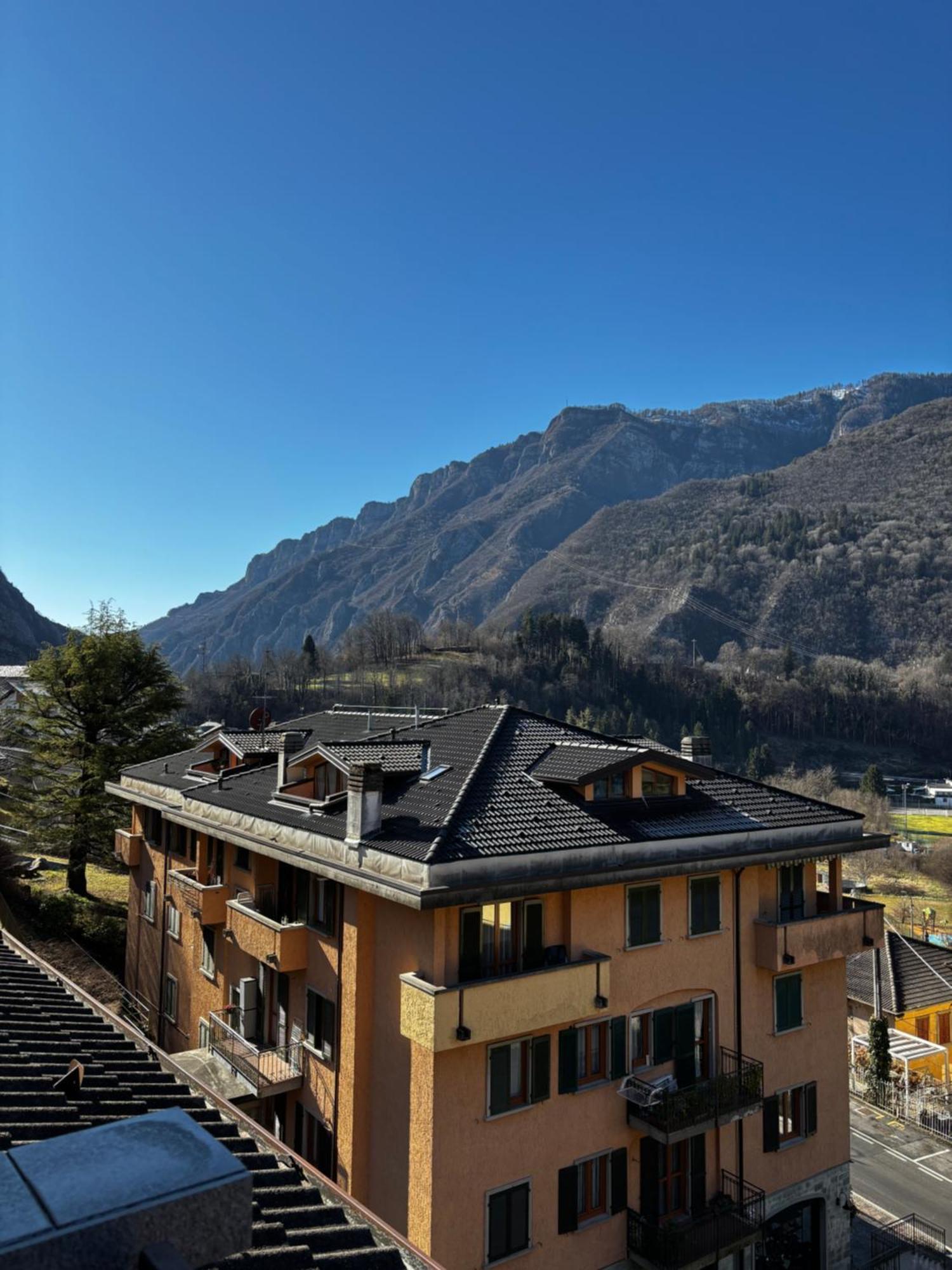 Apartamento La Casa Di Pietro Piazza Brembana Exterior foto