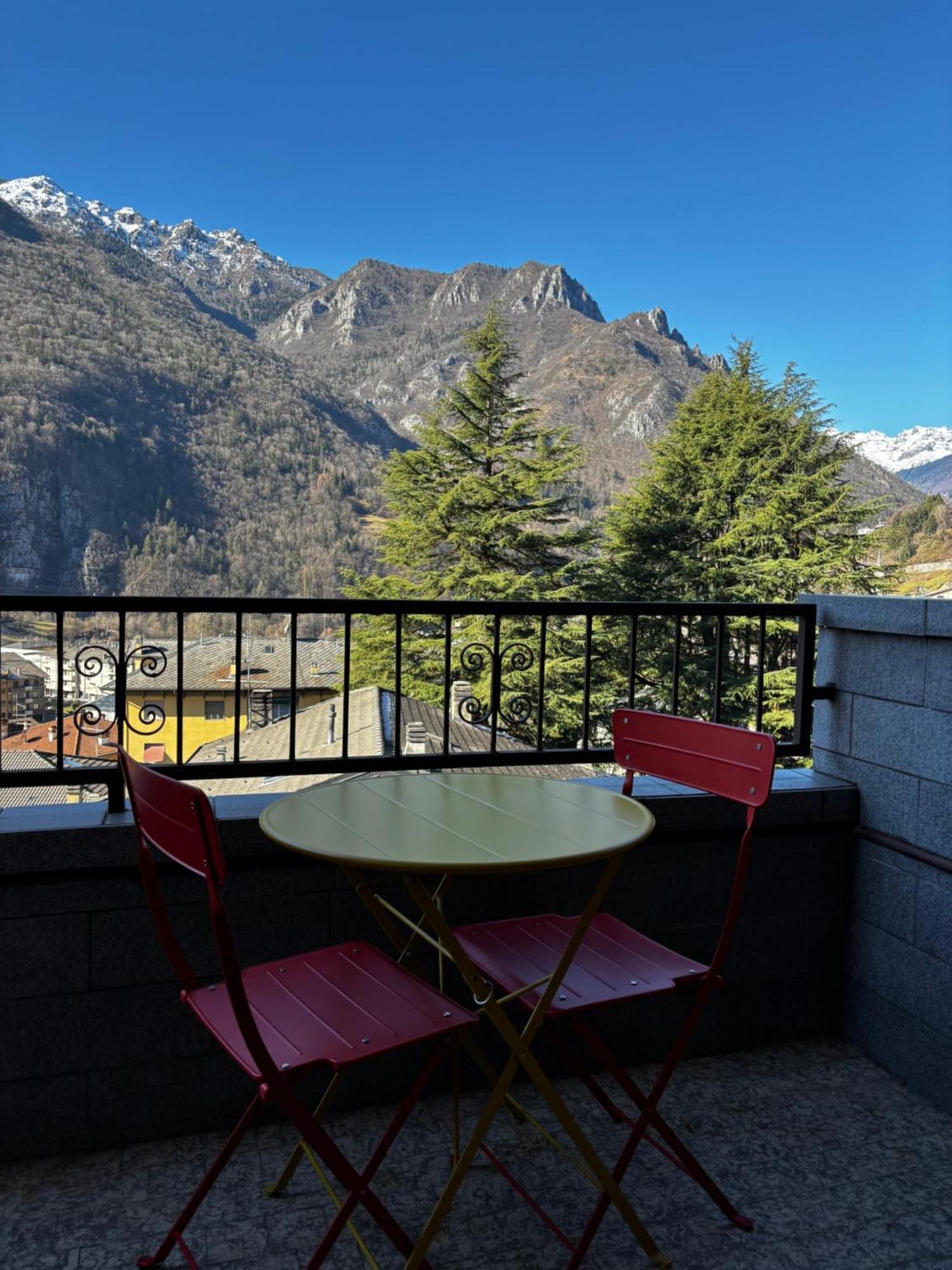 Apartamento La Casa Di Pietro Piazza Brembana Exterior foto