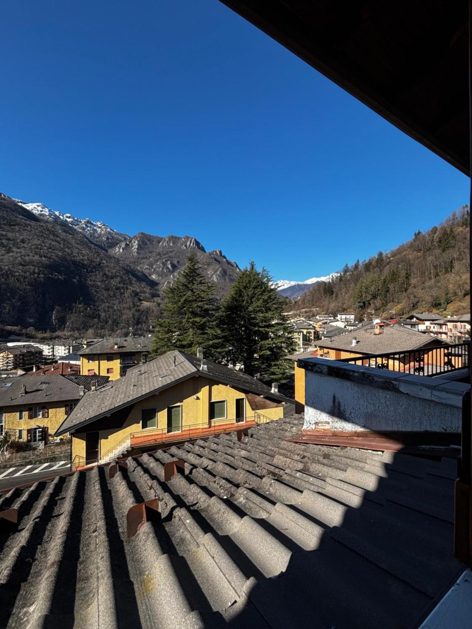 Apartamento La Casa Di Pietro Piazza Brembana Exterior foto